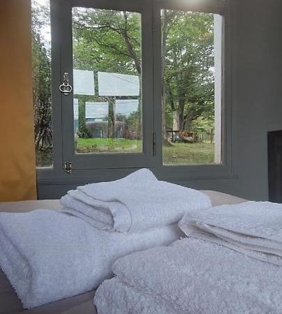 Habitacion En Casa De Familia Cerca De La Laguna Room Next To The Lagoon 우수아이아 외부 사진