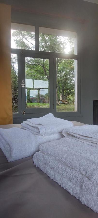 Habitacion En Casa De Familia Cerca De La Laguna Room Next To The Lagoon 우수아이아 외부 사진